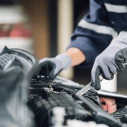 担当責任者 徳山　昇